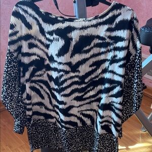 FYLO Monochrome Zebra Pattern Blouse